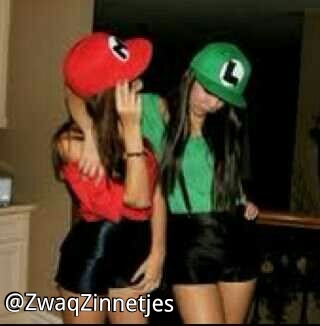 Q(-.-)___/\___Q(-.-) PINGPONG! Horen jullie dat geluidje als je op de follow button drukt?
