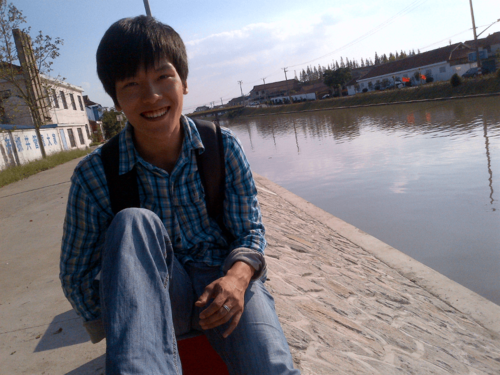 junzheng_fly's profile picture. 人人为我， 我为人人。