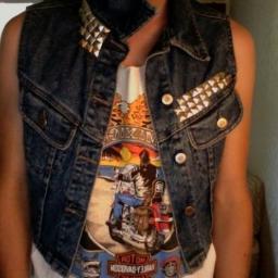 VintageApparelA's profile picture. Vintage Apparel Clothing - London. We stock Alexis Sandro as well as independent designers from across the UK.
Website currently Under Maintenance