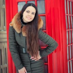 Обычная студентка, учусь на экономическом факультете