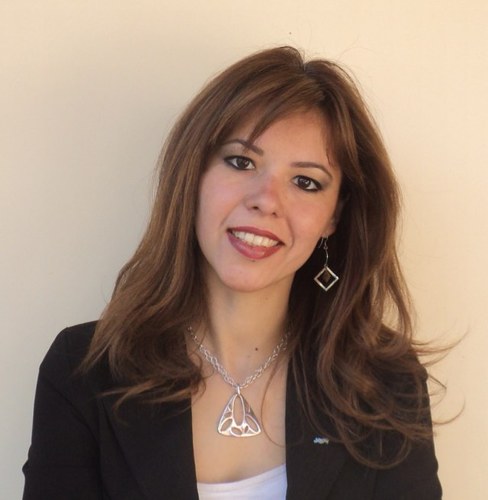 Arquitecta * Docente de la UNA * Catolica * Optimista * Divertida * Ciudadana activa * GH1S * Viajera, de maletas listas * Vicepresidenta de la JCI 2013 *