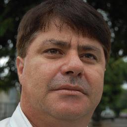 Jornal Zona Norte, presidente da ACEZONOR Associação Comercial Zona Norte.
Pioneiro na Zona Norte de Londrina desde 1979, Estrategista em Marketing.