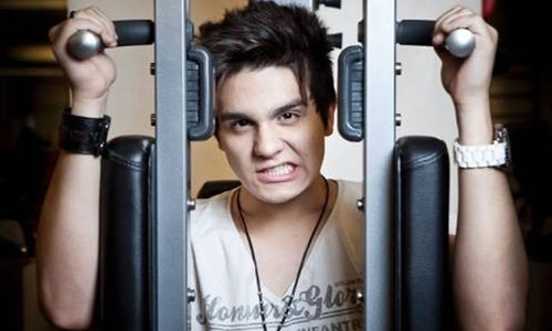 @LS_Eterno_Idolo VOCE DE MIM NAO SAI @luansantana