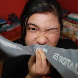 #hy nme kite Nurul Syazwani sye x sombong. :) i'm jst a simple girll kayy :)
