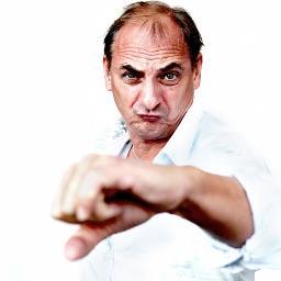 Officiële Twitter van Martin van Waardenberg. is een Nederlands cabaretier en acteur