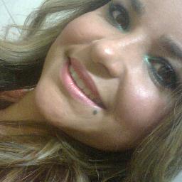 Vc pode me achar pequena, mas minha fé e meu carater são maiores do que eu!!!