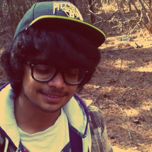 Names Ian, 17, love the herb, im not your typical indian kid...get to know me, im a chill guy