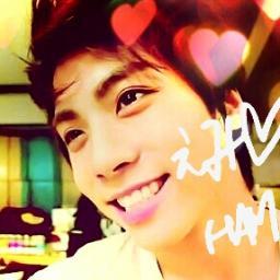 👧🏻👦🏻がいます✨  最近懸賞リツイート多めです🙏🏻当たったら嬉しいな🥺               昔ヲタ活をしてました♪(´ε｀ ) 2013.3.4 釜山サイン会参加♡