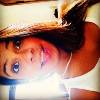 nem sempre o sorriso que trago é a vida que levo ! ..