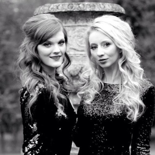 Dolce Divas UK combines the stunning vocal talent of 2 of the countries leading young Classical Crossover Sopranos.
@Rhiannonlambert @HayleyGMusic