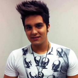 #Seguido Pelo @Luansantana Dia 04/03/2011 e @camilasantana31 Since: 23.10.2010 Presidente: @Sou1Gostosona Vice: @Lanah_Oliveiraa amigas que nasceram pela fé s2