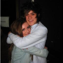 follow @emily_cocozza that's my account that i use mwah xoxo
i ♥ frankie -had a letter, photo, tweets, follow, met him twice, RT and he spoke to me on twitcam;