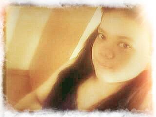 I'm a happy person but lots of problems..sumtyms i want 2 give up,but thanks he ddn't let 8..he let me relized dat every problems there are solutions...GOD:-)