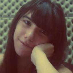 soy muy simpática me gusta hacer reir a los demás, soy muy confiable para guardar secretos,me gusta contar con el apoyo de mis amigas de mi familia
