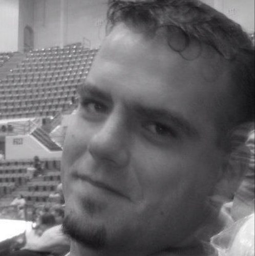 FullHotOnDaChip's profile picture. 