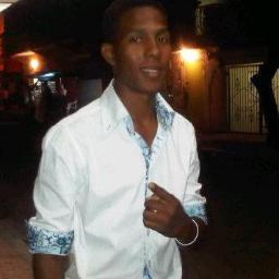 No me Describo es 160 caracteres pero Sigueme Y Te sigo #TeamFollowBack