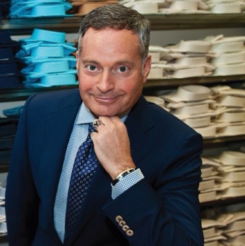 AriFreed's profile picture. We live in a world of fashion. Lets indulge in it and find your sense of style.