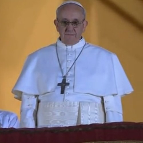 Papa Francesco, nato Jorge Mario Bergoglio, Buenos Aires, è vescovo di Roma e 266º papa della Chiesa cattolica nonché sommo pontefice della Chiesa universale.
