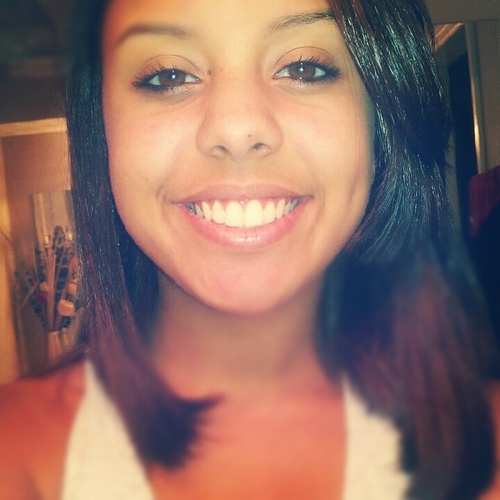 Kiana Kalelekai Martes ' Bisexual ; Freshman/Young One ; R.I.P MJ :( My One & Only Bestfriend .Follow Me . I Follow Back.