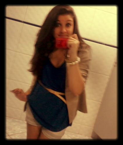 Pra que isso?! Que besteira ;) Eu sou dele e ele e meu!
