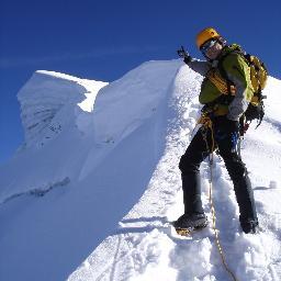Salidas de aventura, cursos de escalada y todo lo relacionado con deportes de aventura y naturaleza