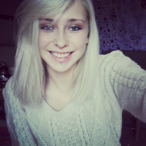 Paulinegoy's profile picture. 