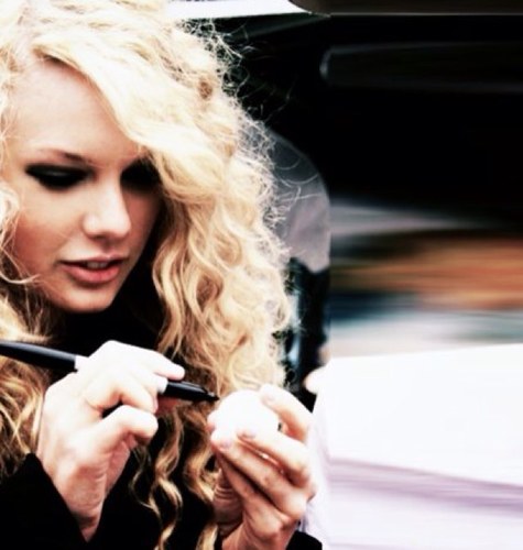 I got to curl Taylor's hair