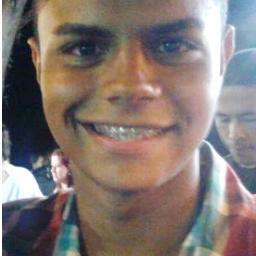 - Alegre, Feliz, Determinado, Sonhador, Guerreiro, Parceiro, Boleiro, Ousado e Filho de DEUS.