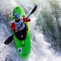 Medical doctor and photographer in Ørsta, Norway. Doing CrossFit, skiing and kayaking when there's time for it.