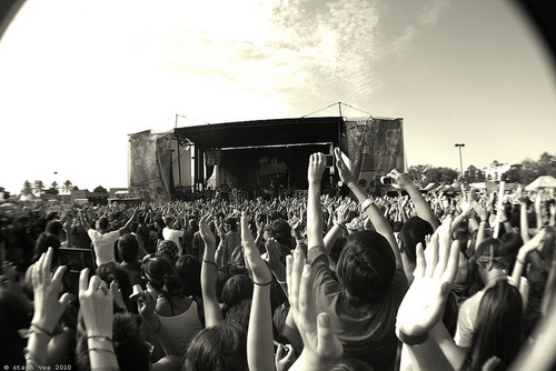 Bands_Dont_Say's profile picture. Tweeting things band members don't say! Tweet ideas at us and we might just tweet them!