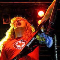 TENGO 30 AÑO Y ME GUSTA EL METAL
