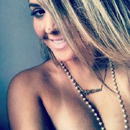 Prαzer, em seer diferente de você :*
α αnjinhα ;
com plαnos mαlignos !-'