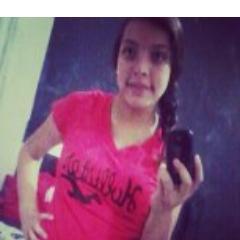 Idiota , Besta , Retardada , Carinhosa de vez e quando ... Biia Salviano *--*