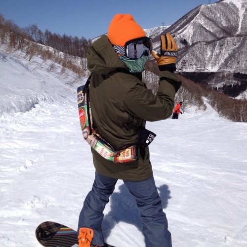 Tokyo Japan 神田Snowboardshopmds元店長です！ スノーボードを愛する人が集まり語り合うCafeを作りました！ドーゾよろしく(￣Д￣)ﾉ