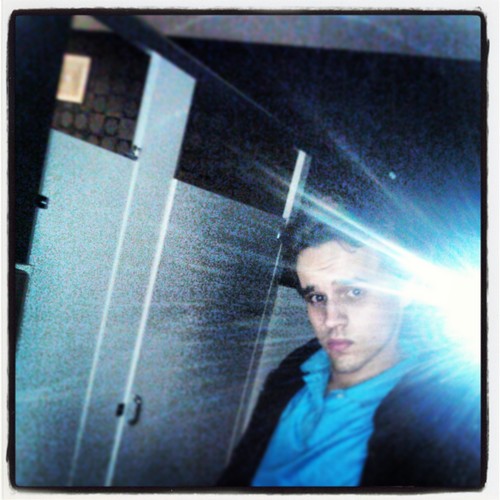 im just matt wright:) love me or hate me, its not gonna make or break my day!:) ive fucked up but i learned alot.