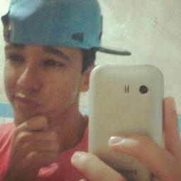 tocar violao, filme de terror, sair , praia... ;)