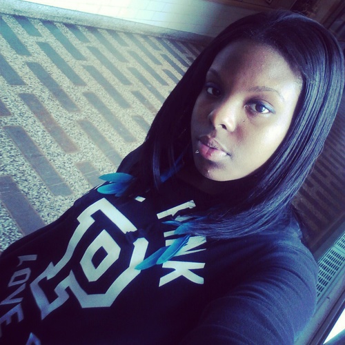 Im a Mary Kay beauty consultant  young mother with goals follow me and get followed back!!