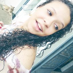 Jesus Cristo, Fã doente do @MichaelJackson, Corinthiana roxa ;p,Ciumenta,taurina ,Chocolatra,Velharias, Flashback  http://t.co/i2Tt7DwYwf