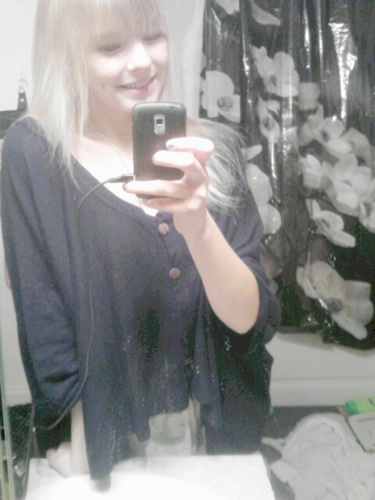 RawЯツ ❤ I'm a Reeeal big fan of yoursツ || Follow Me- I'll Follow Back || I love my socially retarded friends :3