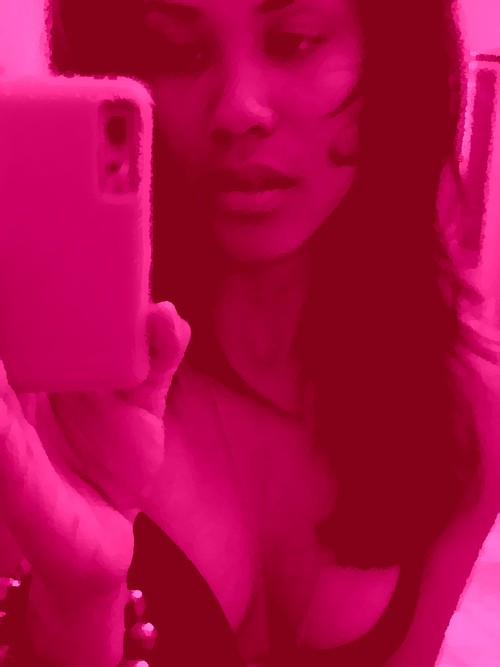 redvelvetamor's profile picture. Red Velvet stay high/ she never touch ground/ Red Velvet stay fly/ she never touch down/ she a $tar/ she never touch pounds/ 1 of a kind/ check her sound