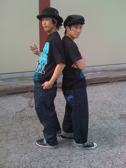 Lilb's profile picture. Dancer(Funk styles) from the San Francisco Bay Area. 
Creator of the game: The Phone Stack. 
Email: ThePhoneStack@gmail.com
http://t.co/Fid7RyRm5k