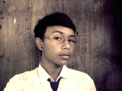 Fashion is myPride ... !!!! i wanna be Famous, i wanna be Superstar, Be on tv, Follow me I'll follow back you , thank you ,ADD my  PIN BB : 32DF92F0