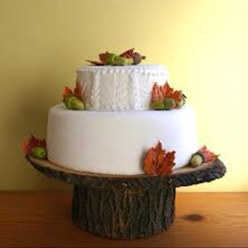wedding supplier of rustic table mats, cake stands, cup cake tiers and more