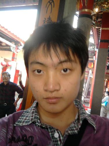 h01094's profile picture. 