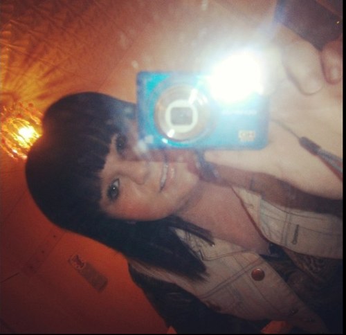 Follow me and ill follow you back :) ♡