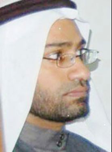 Bahraini Journalist كاتب وصحافي - أخطائي كثيرة، والحماقات لا تفارقني، ولكنّي لم أرتكب كارثة واحدة كما يفعل هذا النّذل الذي يخنقنا كلّ يوم