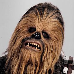 Amantes de la cerveza y el cine sumidos en una generación perdida damos la bienvenida a nuestro Twitter para determinar que Chewbacca sí tenía razón.