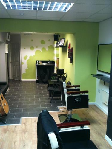 Rizlers's profile picture. Relaxing barber shop for all ages and all styles. message daz for details, half price apprentice cuts now avaliable.