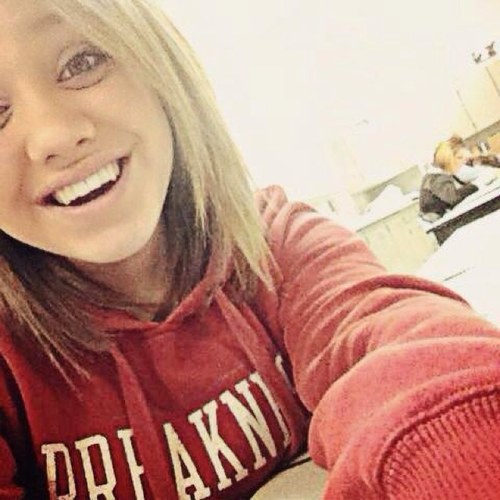 Brianna is my name . 15 freshamn . Follow me ✌