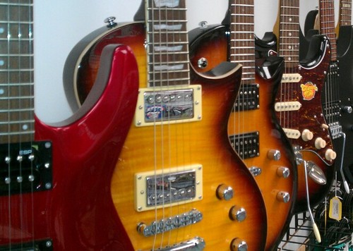 Faultline Music is a guitar shop in Paso Robles, CA. Owner John Kenny loves guitars, amps, cooking great food, kayak fishing and all SF Bay Area sports teams.
